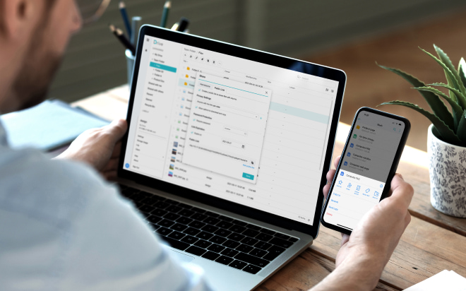 Synology Drive 界面,轻松实现团队文件实时同步和版本管理。